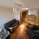 Apartment In Canada Water